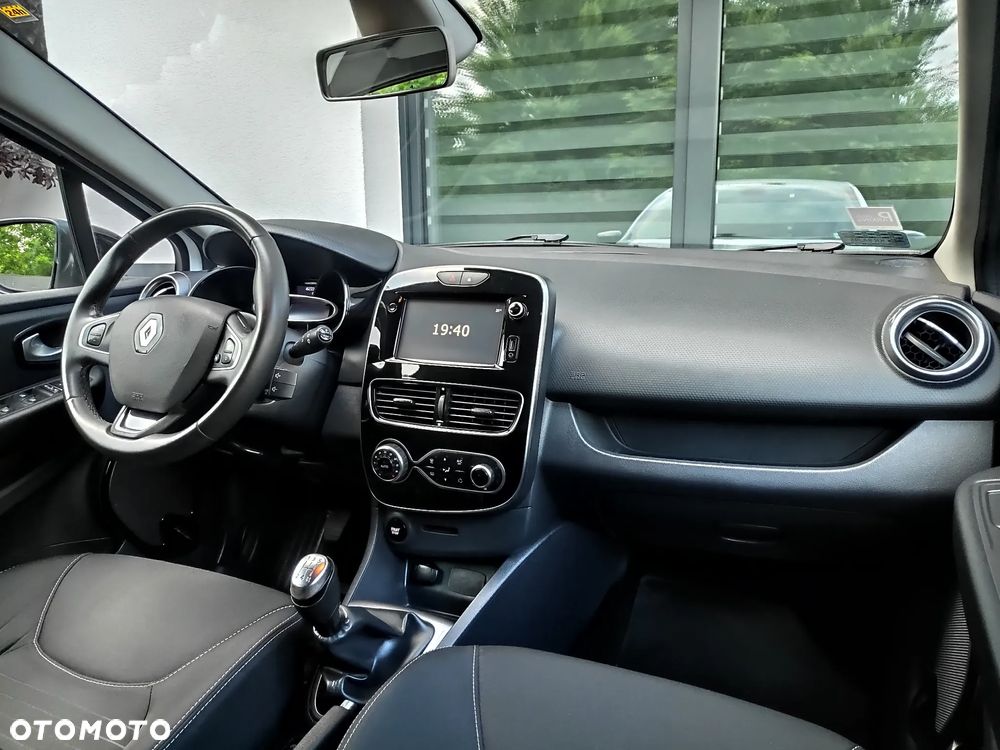 Renault Clio 1.2 16V Limited - 12