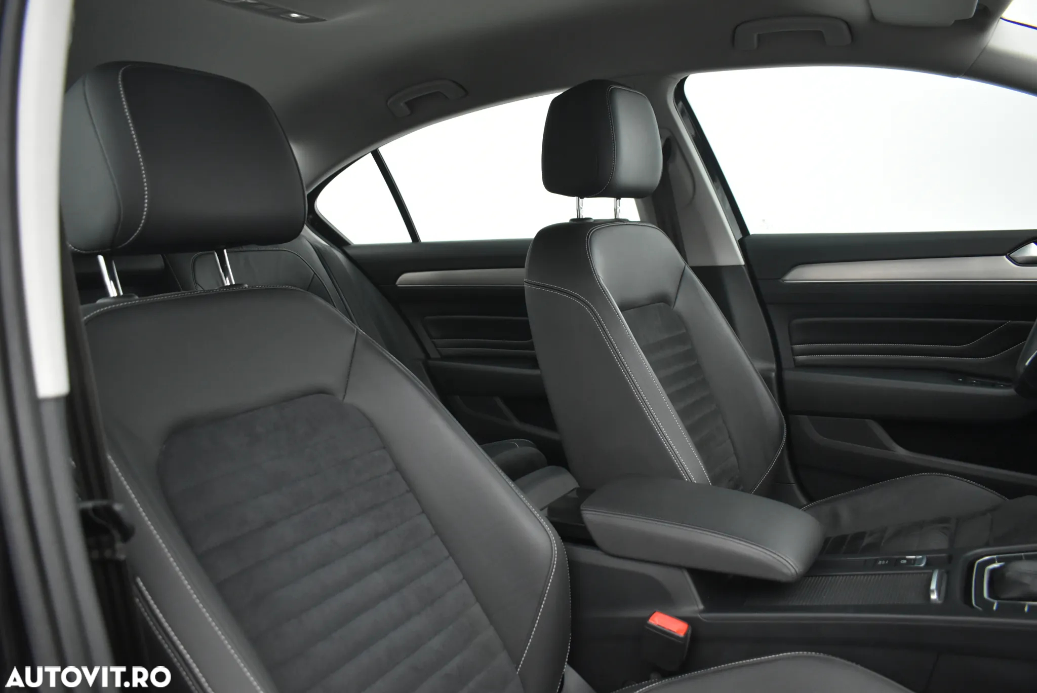 Volkswagen Passat 2.0 TDI DSG 4Motion Highline - 14