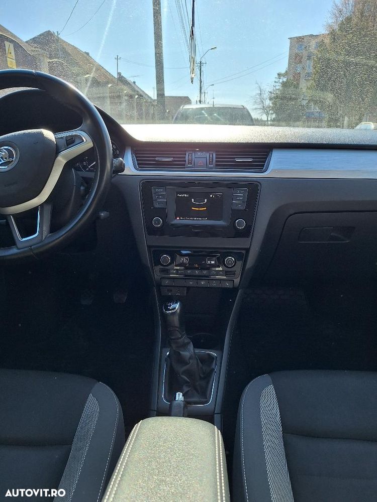 Skoda RAPID 1.2 TSI Ambition - 3