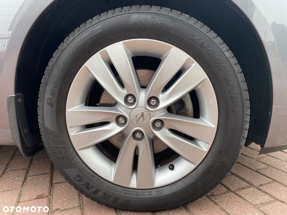 Hyundai ix20 1.6 Comfort blue - 20