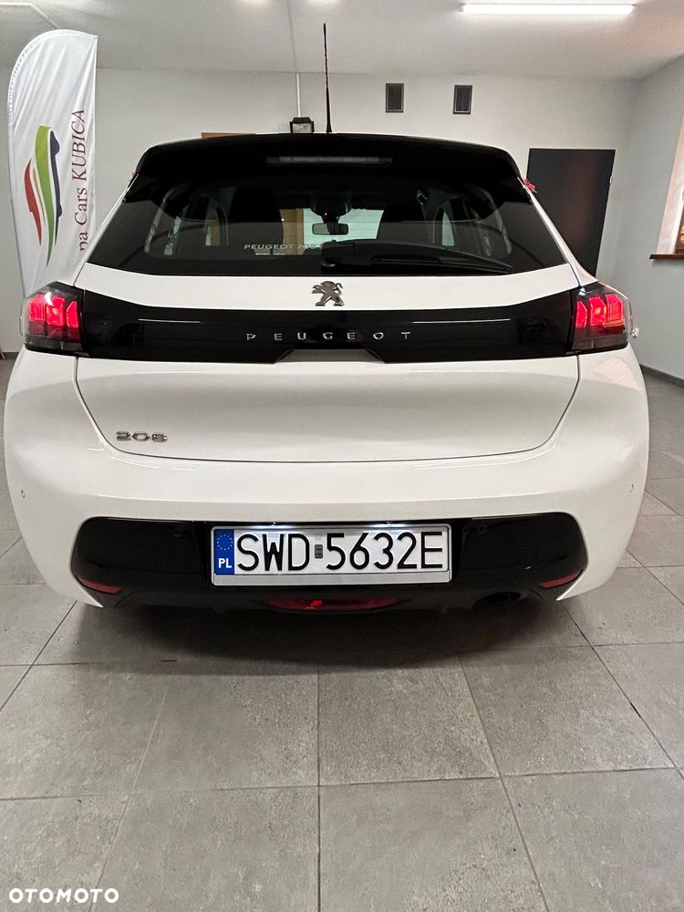 Peugeot 208 2021