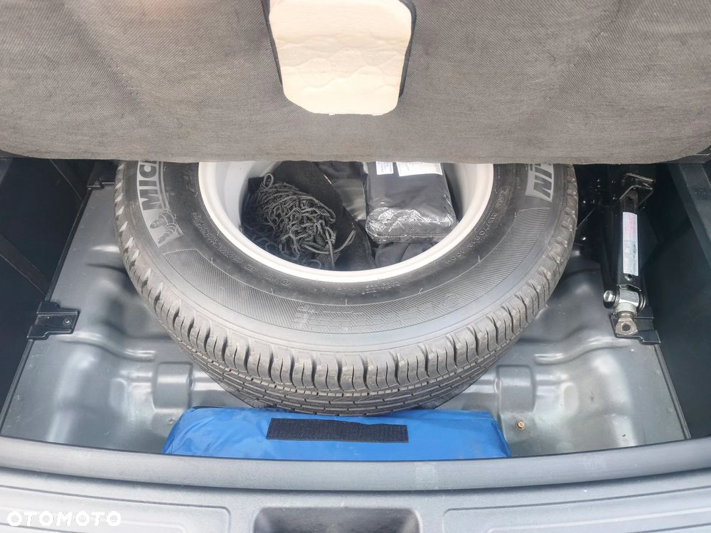 Hyundai ix35 2.0 Premium 2WD - 19