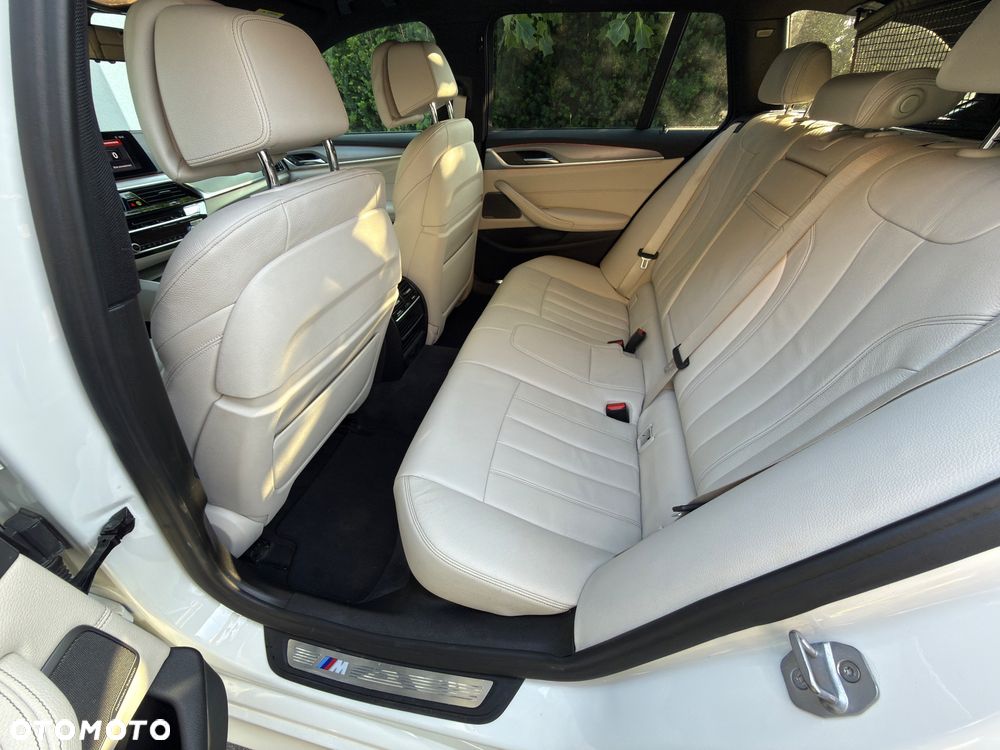 BMW Seria 5 530i xDrive M Sport sport - 26