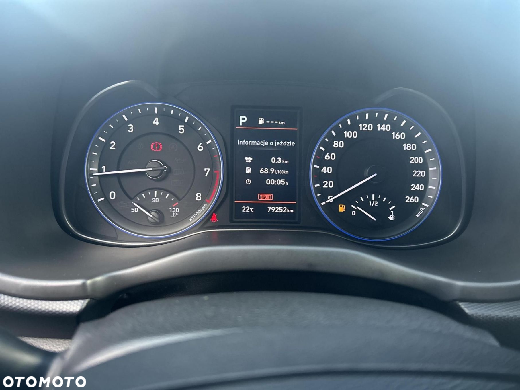 Hyundai Kona - 25