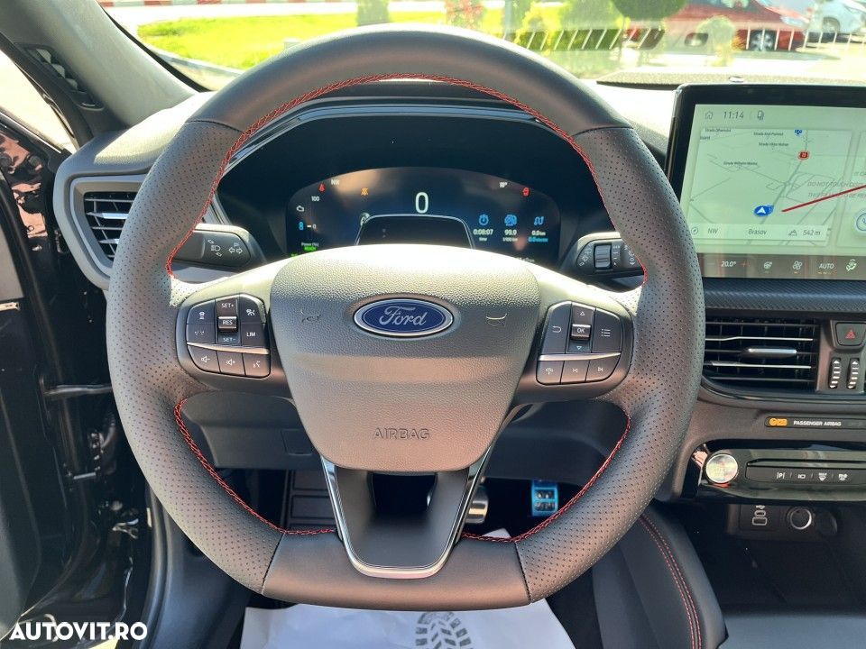 Ford Kuga - 24