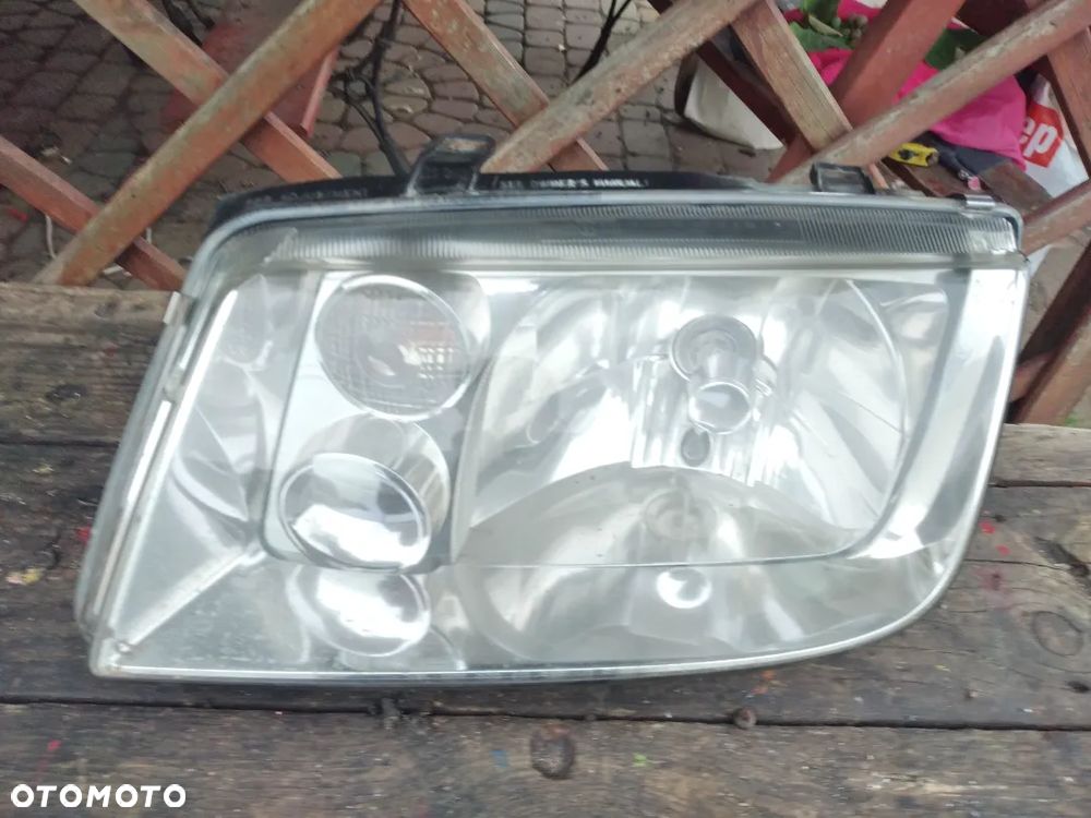 Lampa lewa VW BORA HELLA EUROPA - 1
