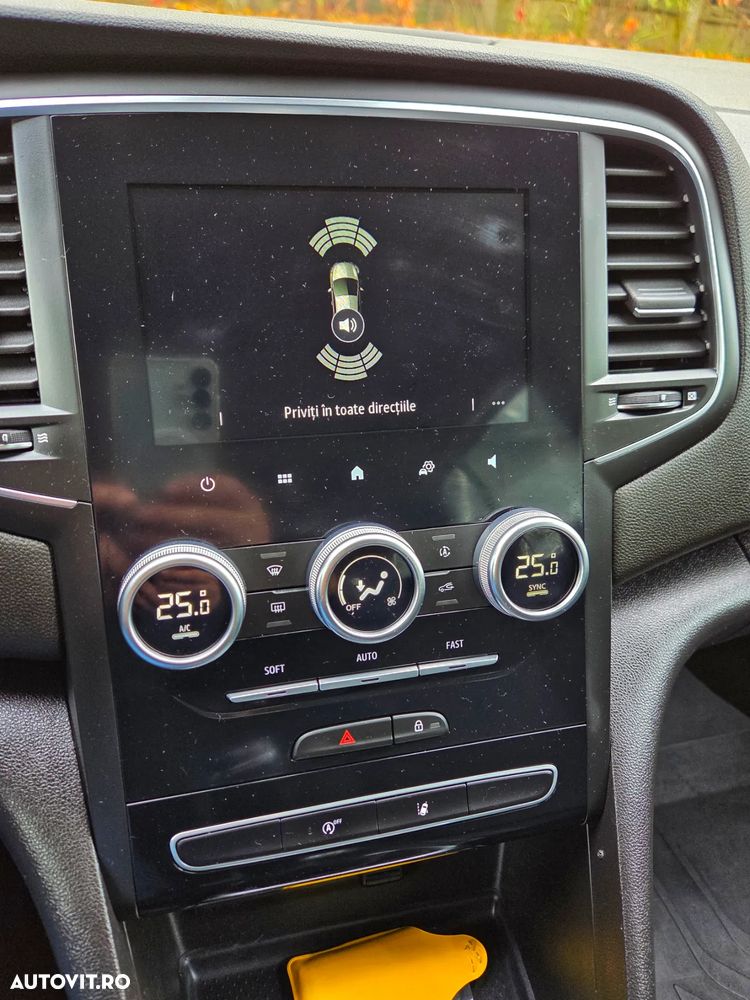 Renault Megane Grandtour BLUE dCi 115 BUSINESS EDITION - 21