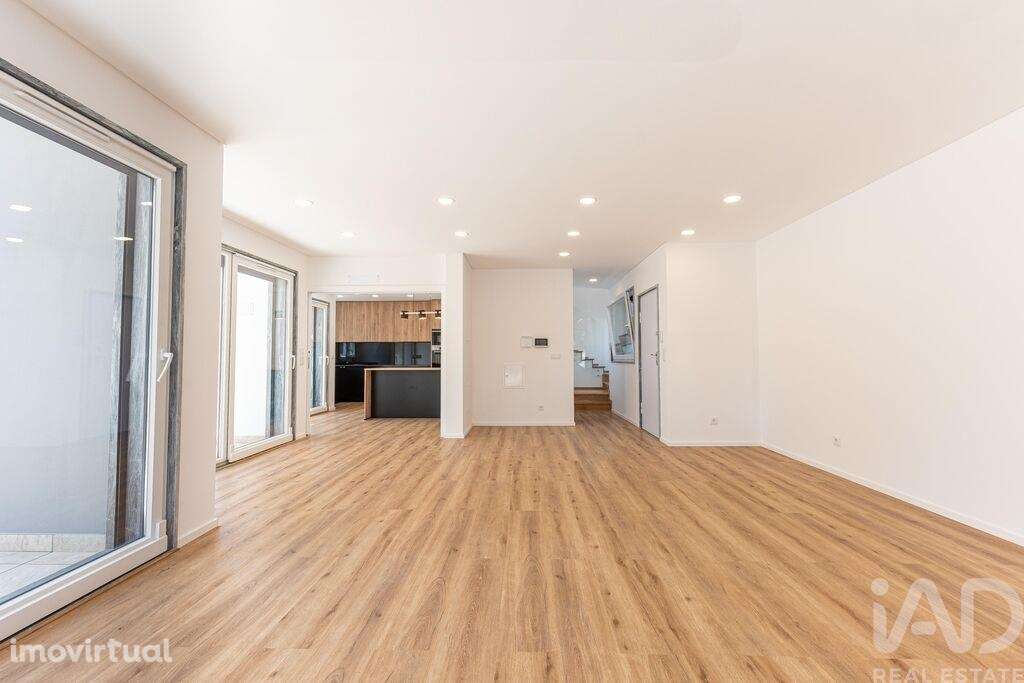 Casa / Villa T3 em Algueirão-Mem Martins de 228,6 m2 - Grande imagem: 4/32