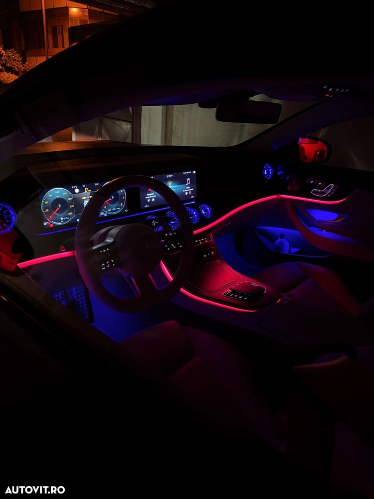 Mercedes-Benz E 200 4Matic 9G-TRONIC Night Edition - 6