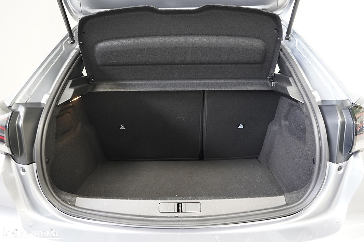 Peugeot 208 1.2 PureTech SE Style - 23