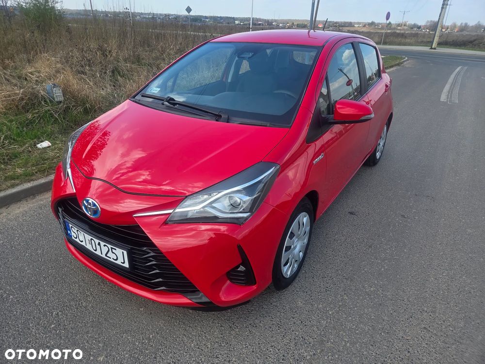 Toyota Yaris Hybrid 100 Dynamic EU6 - 6