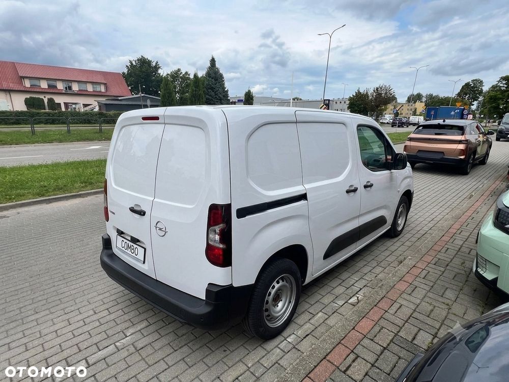 Opel Combo 1.2 Turbo Edition Plus S&S - 3
