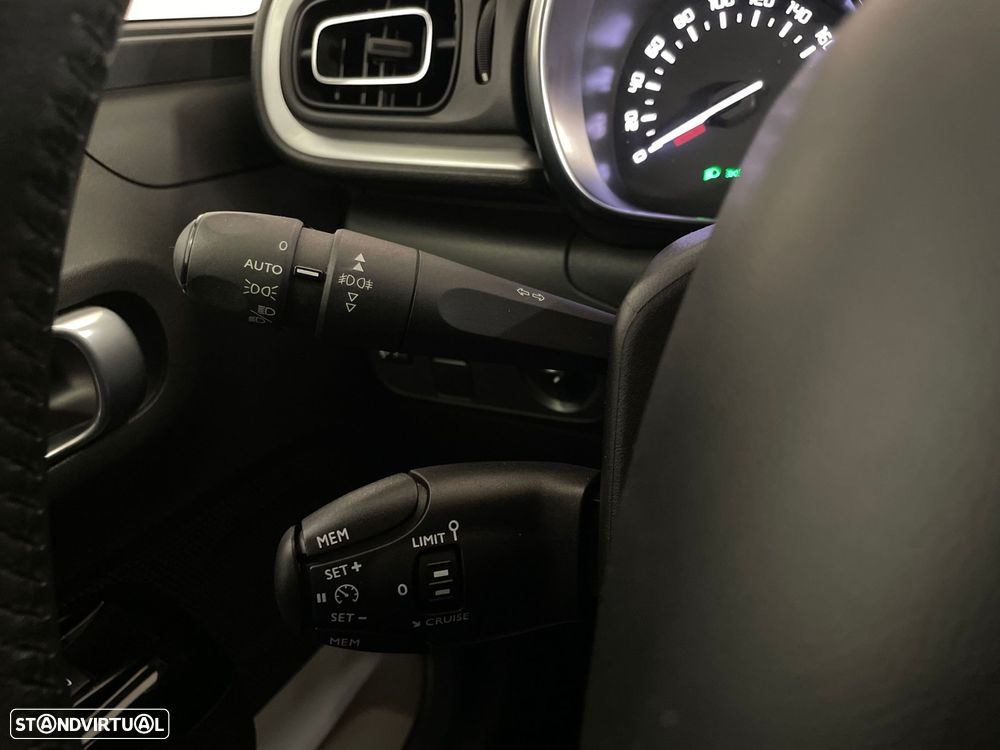 Citroën C3 1.2 PureTech Shine - 34