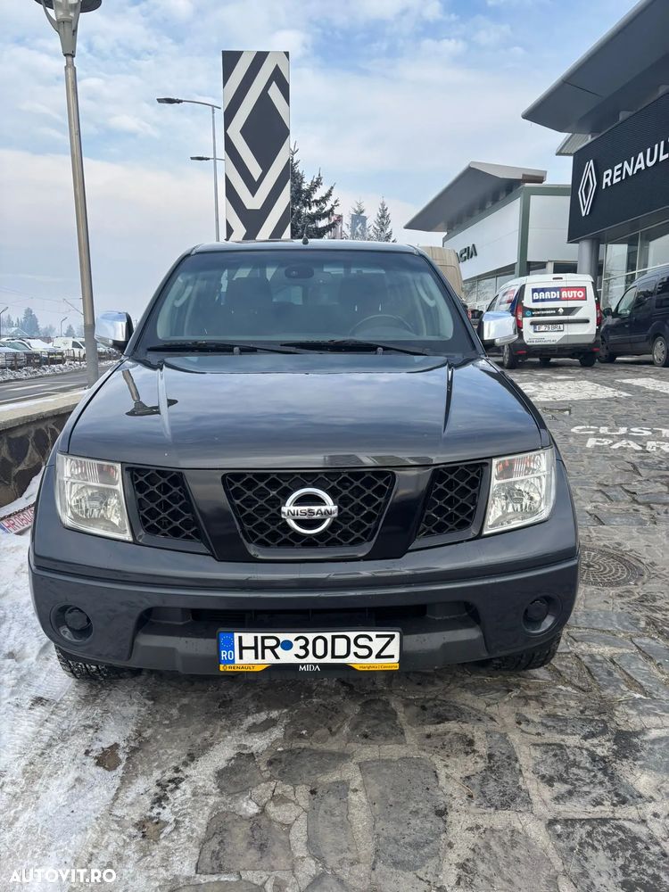 Nissan NAVARA - 2