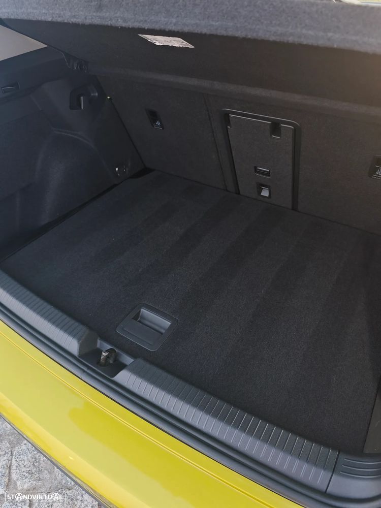 VW Golf - 36