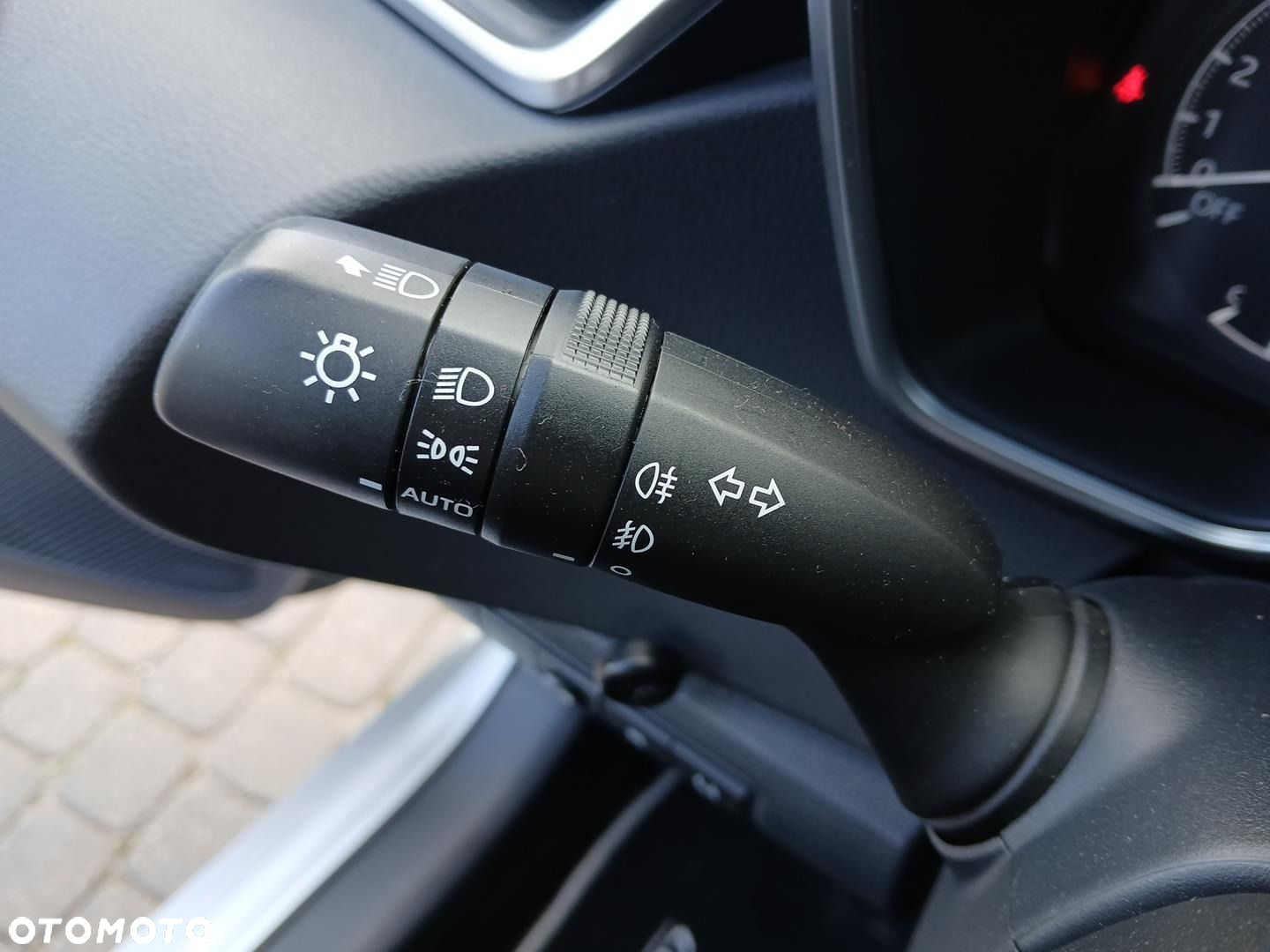 Toyota Corolla 1.8 Hybrid Comfort - 22