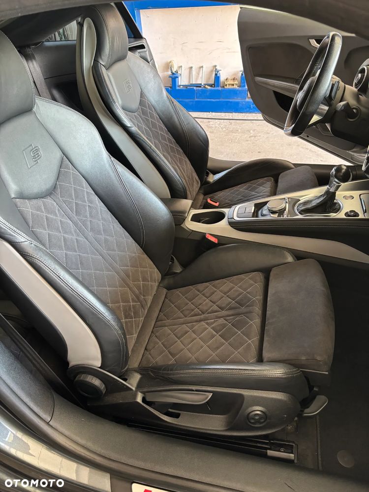 Audi TT Coupé 2.0 TFSI quattro S tronic - 21