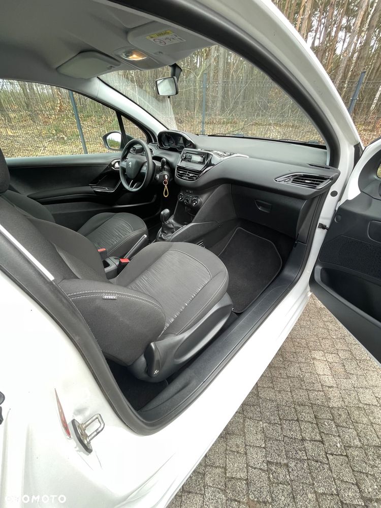 Peugeot 208 PureTech 68 Like - 11