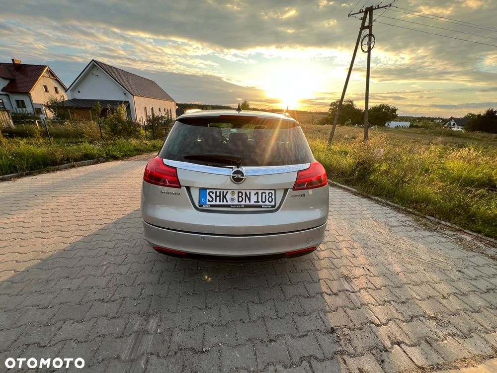 Opel Insignia - 10