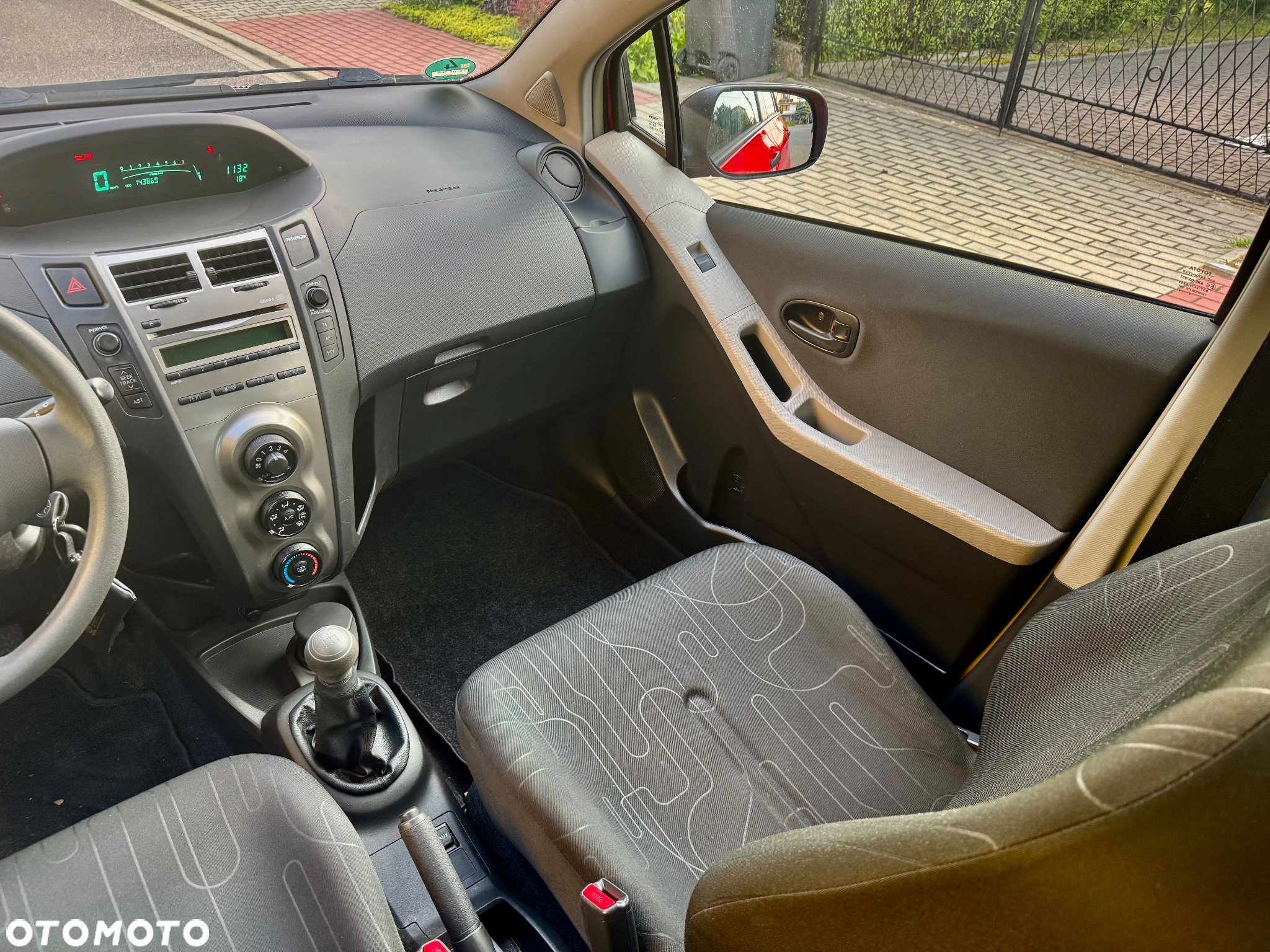 Toyota Yaris 1.0 Luna - 8