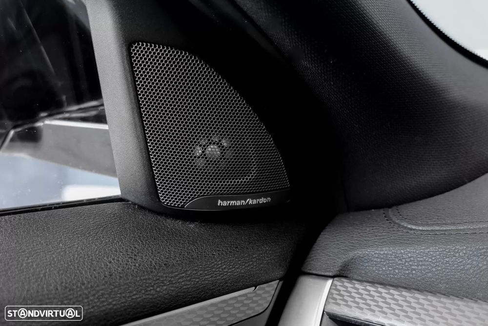 BMW X2 18 i sDrive Auto Pack M — fotografia 15