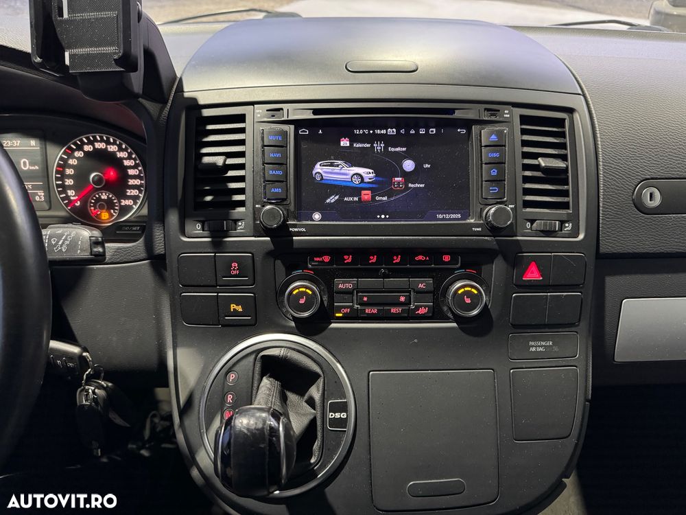 Volkswagen Multivan - 20