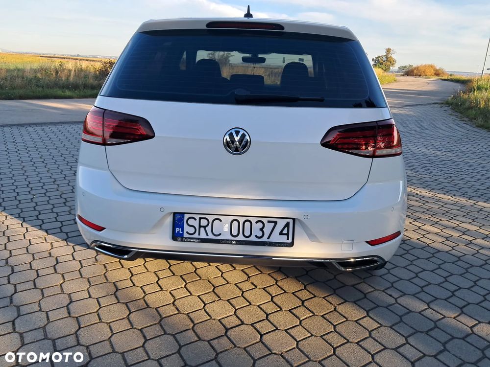 Volkswagen Golf - 8