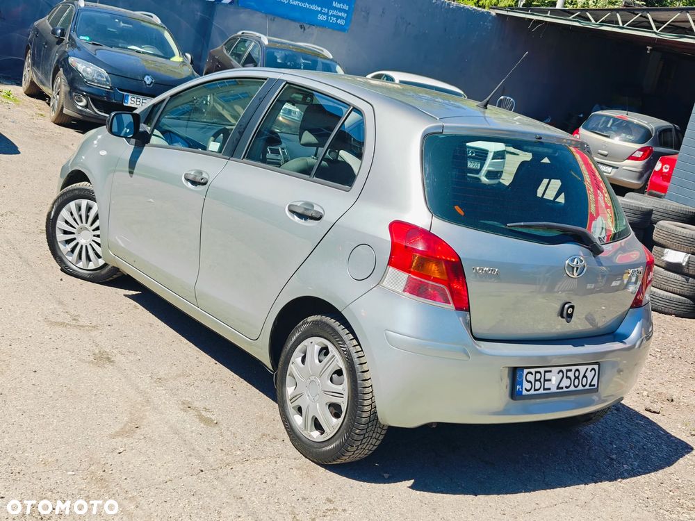 Toyota Yaris 1.33 Prestige - 37