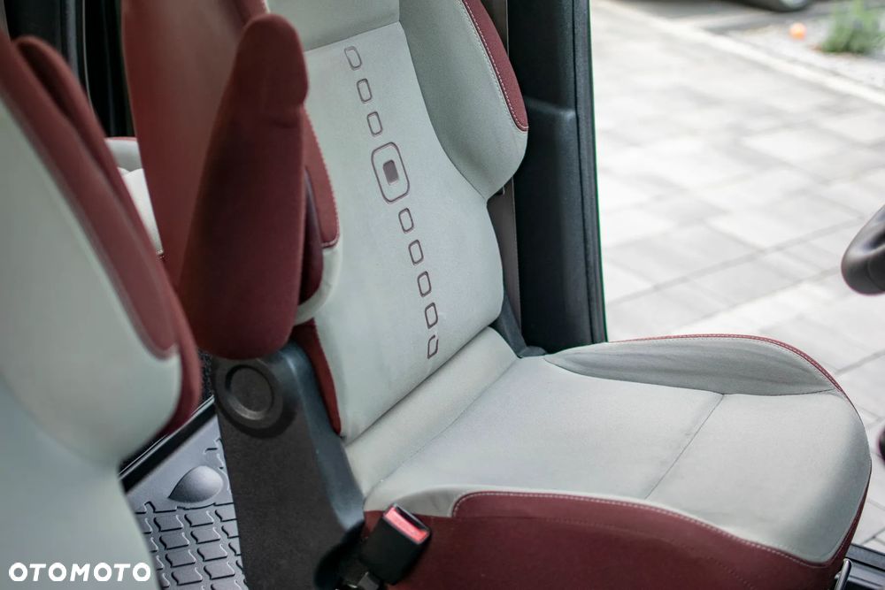 Citroën SpaceTourer 110 Escapade - 40