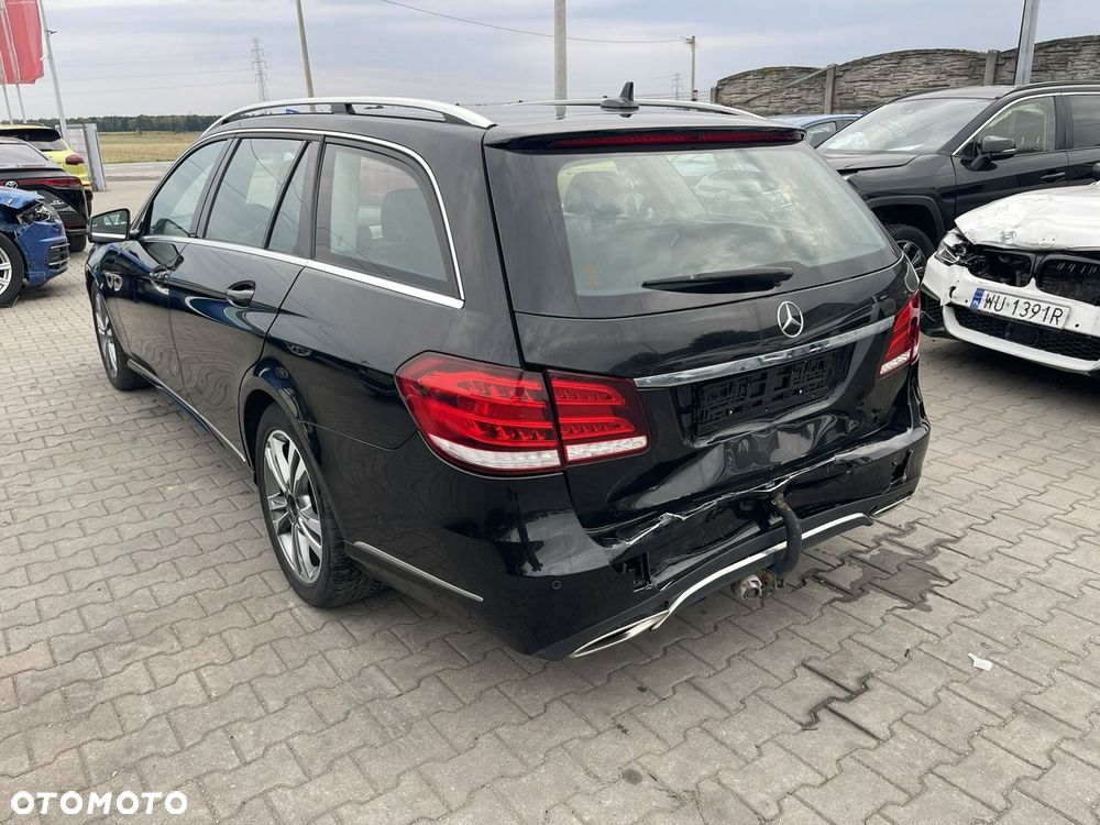 Mercedes-Benz Klasa E 200 BlueTEC 7G-TRONIC Avantgarde - 4