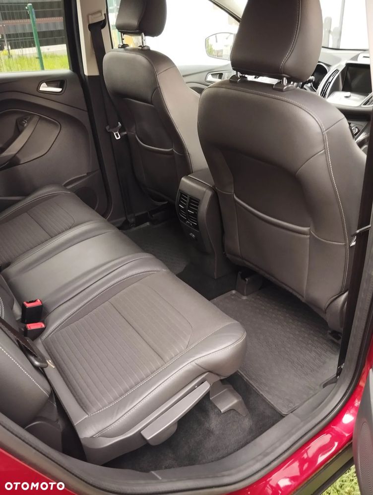 Ford Kuga 2.0 TDCi FWD Titanium - 12