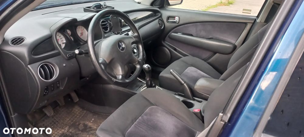 Mitsubishi Outlander 2.0 Comfort 4WD - 8