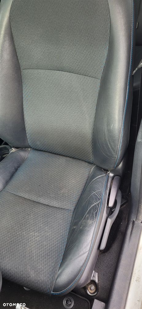 Toyota Yaris 1.5 VVT-i - 19