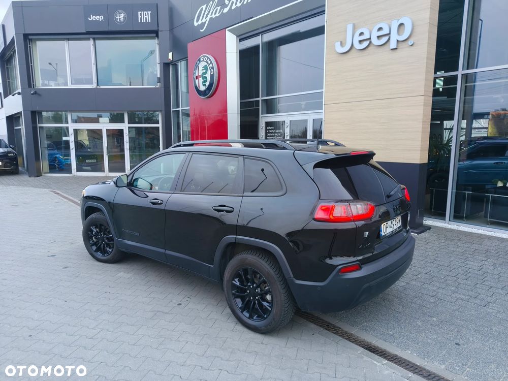 Jeep Cherokee - 4