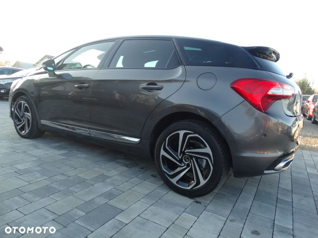 DS Automobiles DS 5 - 12