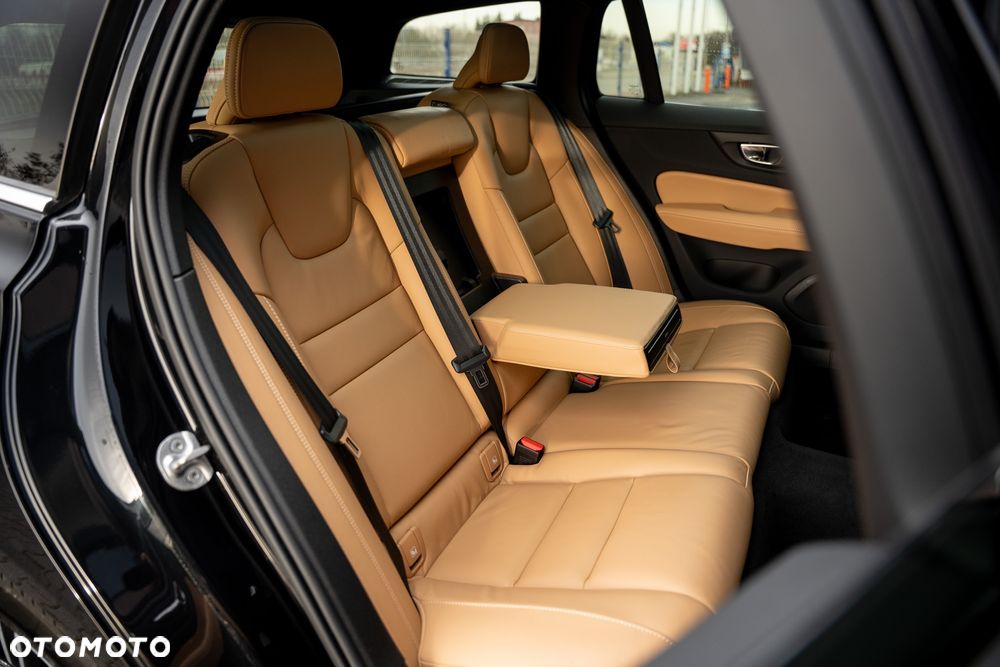 Volvo V60 B4 B Geartronic Inscription - 36