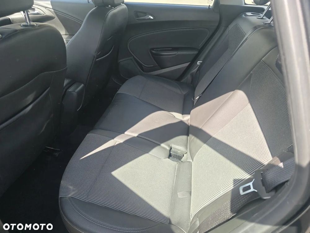 Opel Astra 1.7 CDTI DPF Cosmo - 13