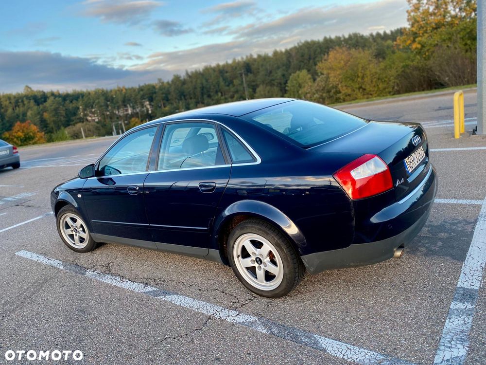 Audi A4 Limousine - 5