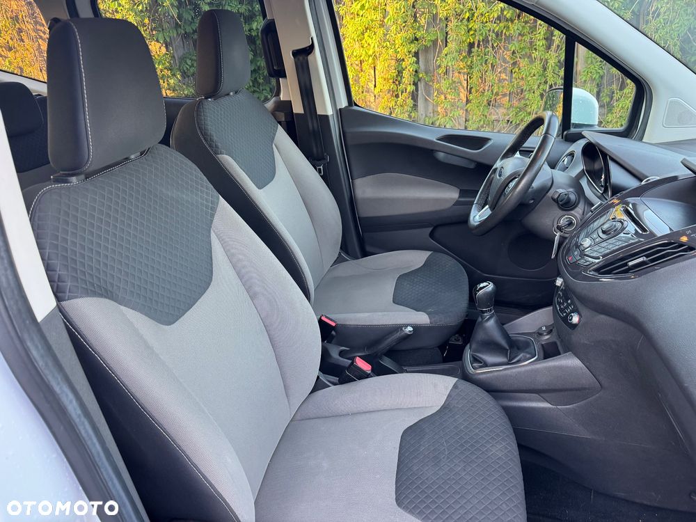 Ford Tourneo Courier 1.0 EcoBoost S&S Titanium - 15