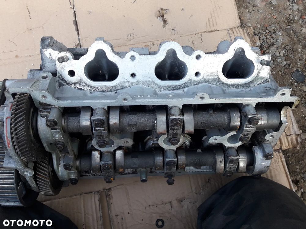 Mazda 323f MX-3 Xedos 6 9   1.8 2.0v6  Głowica Silnika wałek z wałki K8 KF - 4