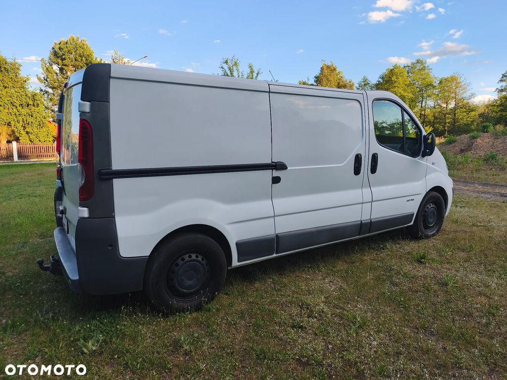 Renault TRAFIC - 12