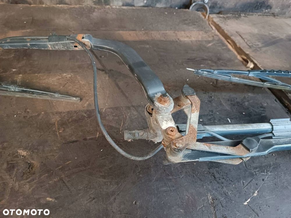 MECHANIZM WYCIERACZEK + SILNICZEK PRZÓD RENAULT PREMIUM - 7