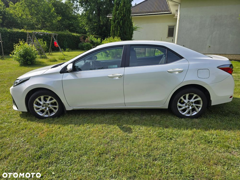 Toyota Corolla 1.6 Comfort - 3