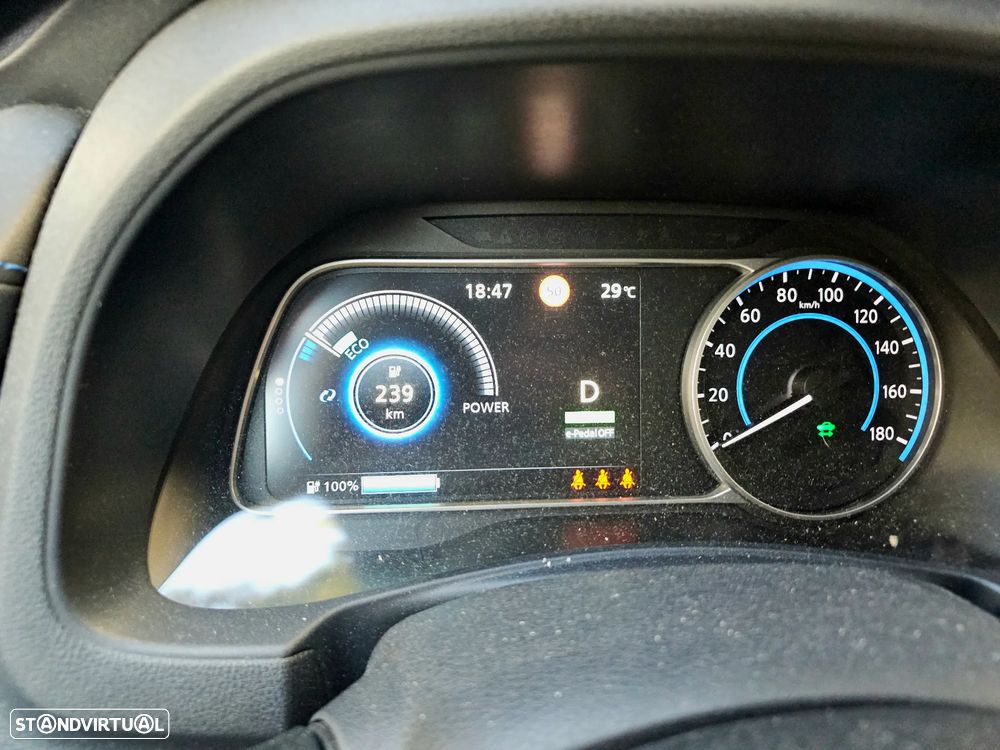 Nissan Leaf N-Connecta - 8