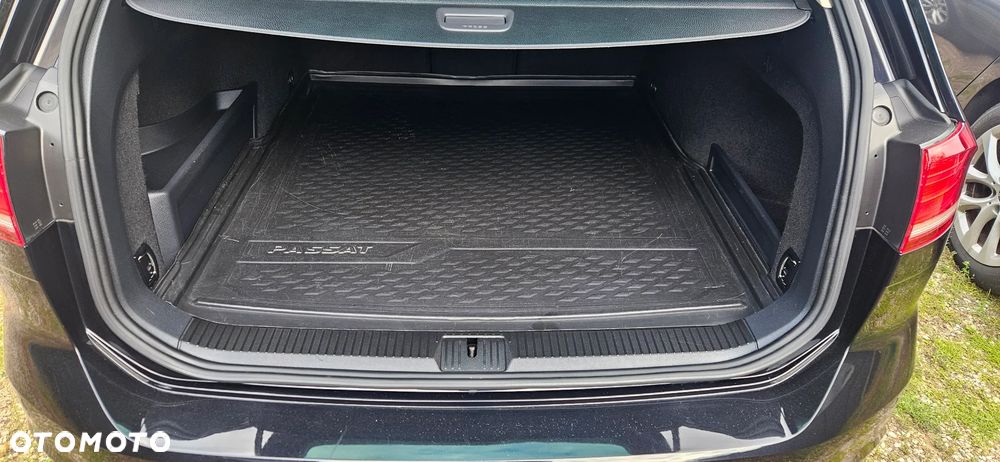 Volkswagen Passat 2.0 TDI BMT Highline - 29