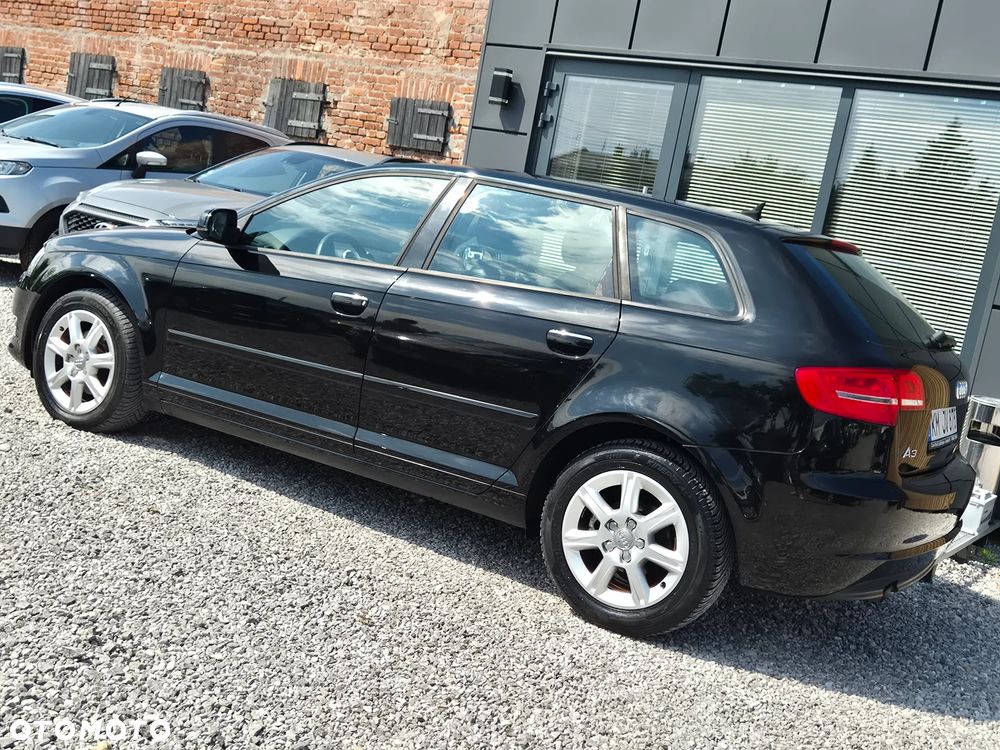 Audi A3 Sportback 1.6 TDI Ambiente - 8