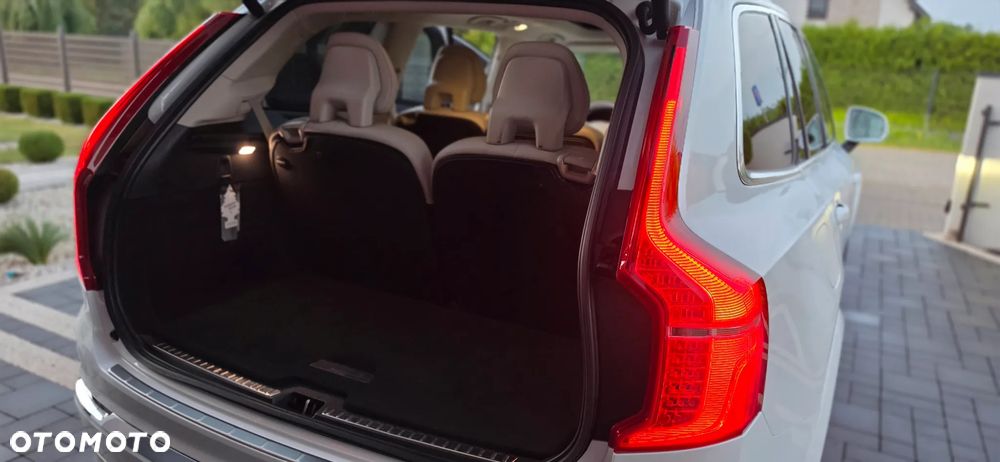 Volvo XC 90 - 22