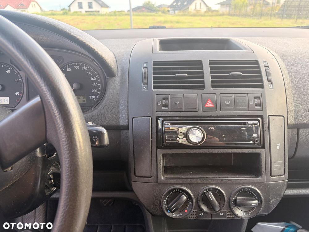 Volkswagen Polo 1.4 Comfortline - 16