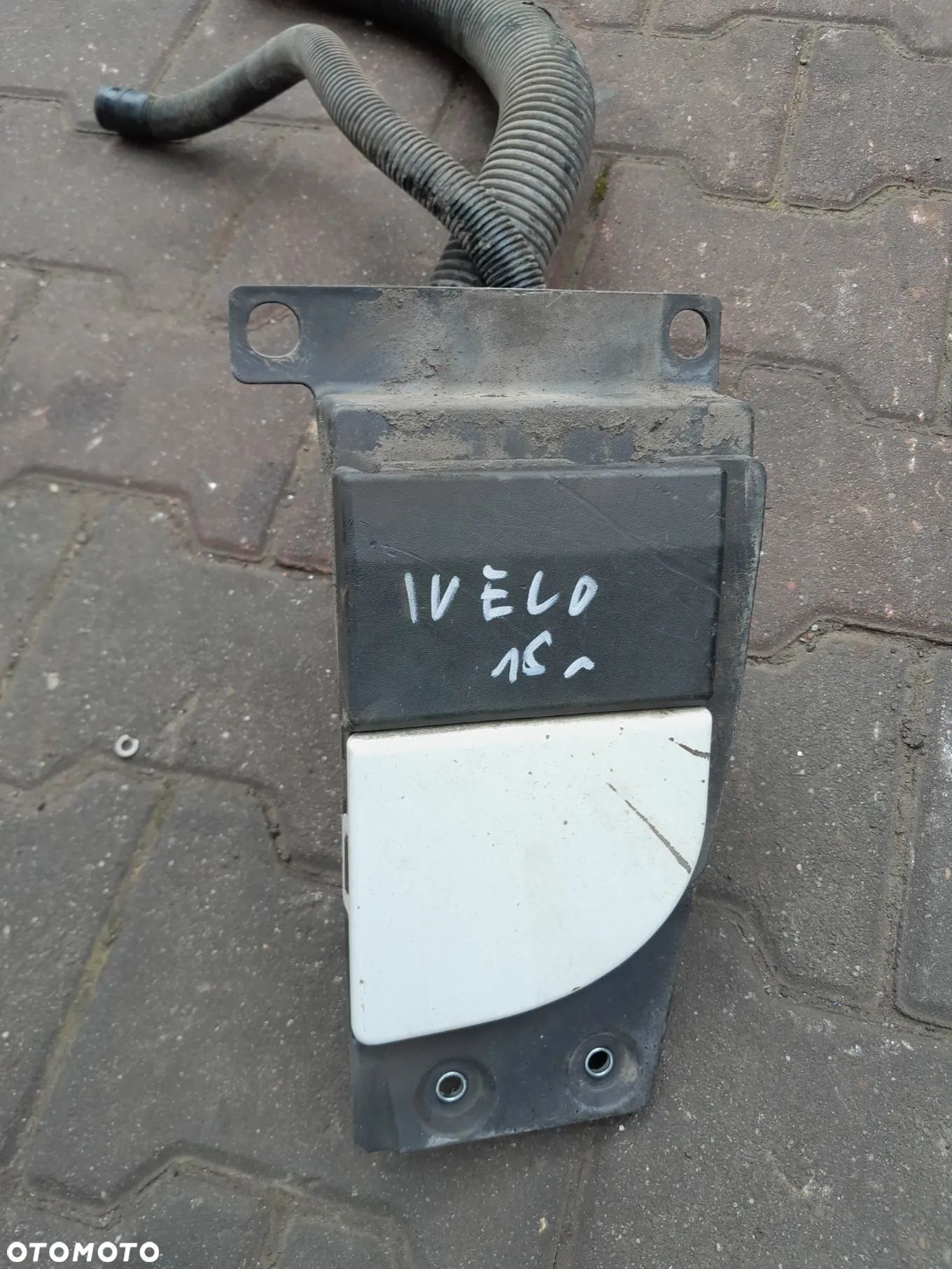 Klapka wlewu paliwa Iveco Daily 15r - 1