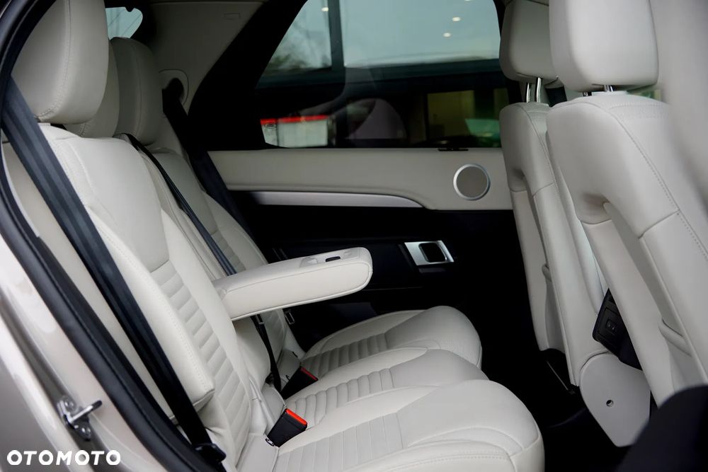Land Rover Discovery 3.0 D250 mHEV Dynamic SE - 25